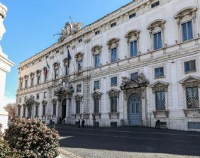 Considerazioni sul comunicato della Corte costituzionale che ha dichiarato illegittime tutte le norme che attribuiscono automaticamente il cognome paterno