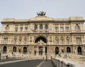 La rilevabilità delle questioni di rito da parte del giudice d´appello: le questioni fondanti e non fondanti