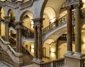 La digitalizzazione degli atti introduttivi nel processo ordinario: comparazione simultanea tra processo civile telematico e ordinamento canonico