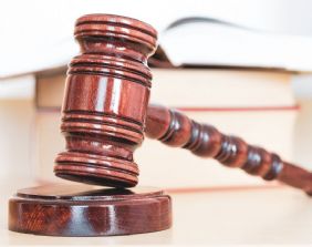 Per la Corte costituzionale anche per l´autoriciclaggio è illegittimo il divieto di prevalenza dell´attenuante sulla recidiva
