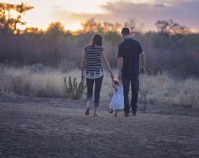 Il diritto ad essere genitori. Stepchild adoption, procreazione medicalmente assistita e maternità surrogata